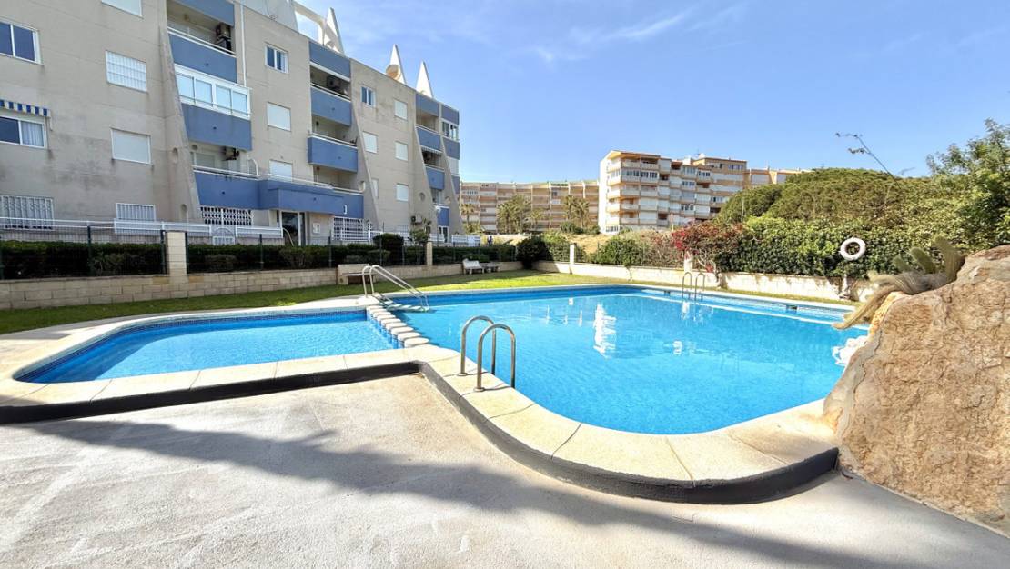 Venta - Apartment - Torrevieja - La Mata