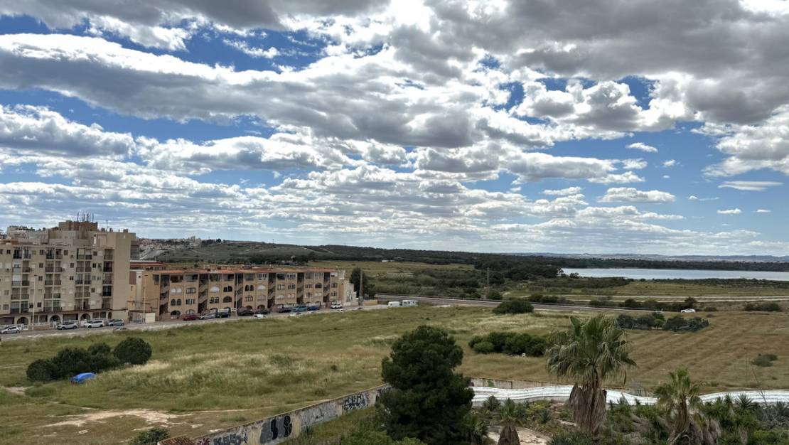 Venta - Apartment - Torrevieja - La Mata