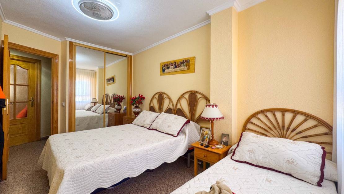 Venta - Apartment - Torrevieja - La Mata