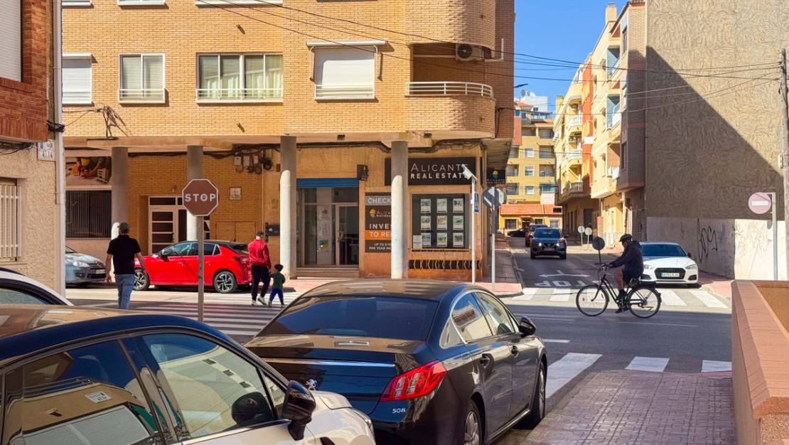 Venta - Apartment - Torrevieja - La Mata