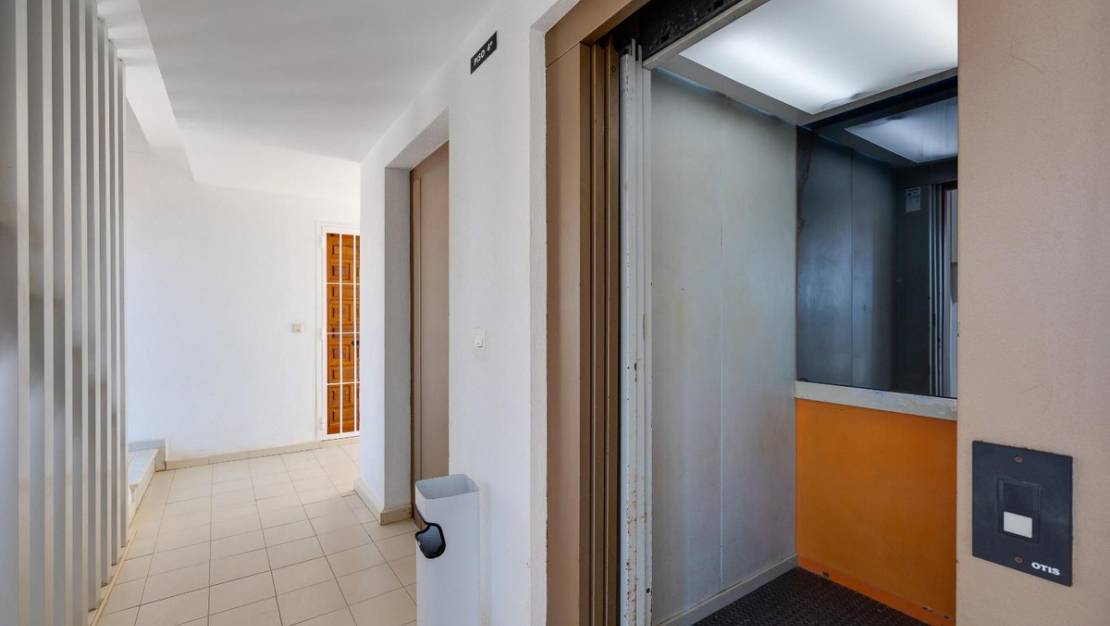Venta - Apartment - Torrevieja - La Mata