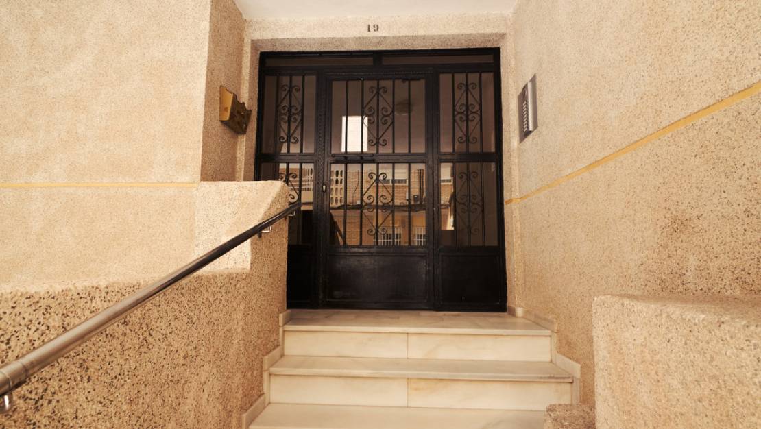 Venta - Apartment - Torrevieja - La Mata