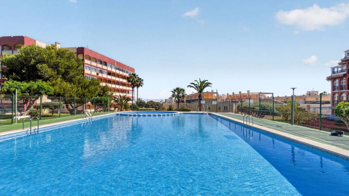 Venta - Apartment - Torrevieja - La Mata