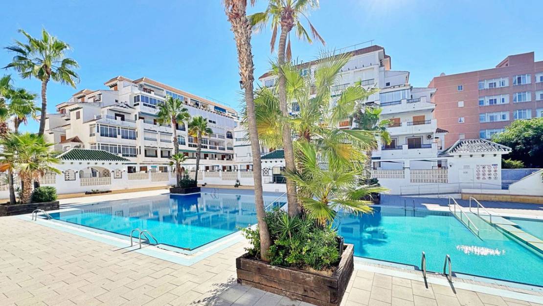Venta - Apartment - Torrevieja - La Mata