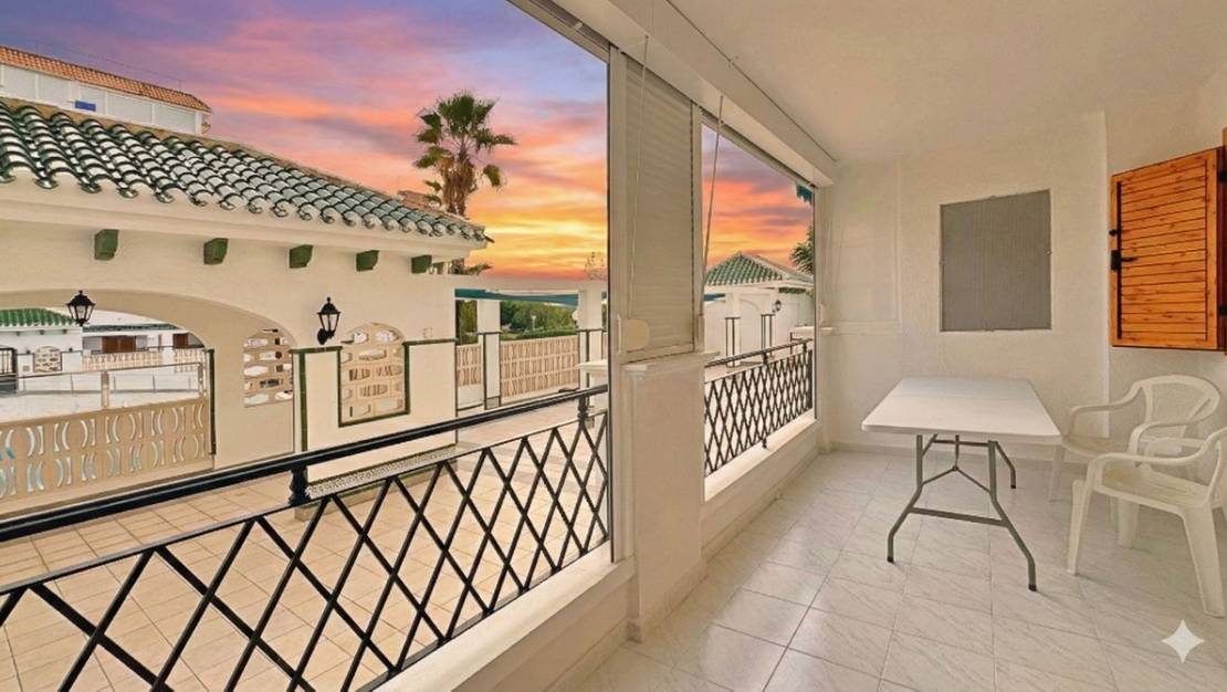 Venta - Apartment - Torrevieja - La Mata