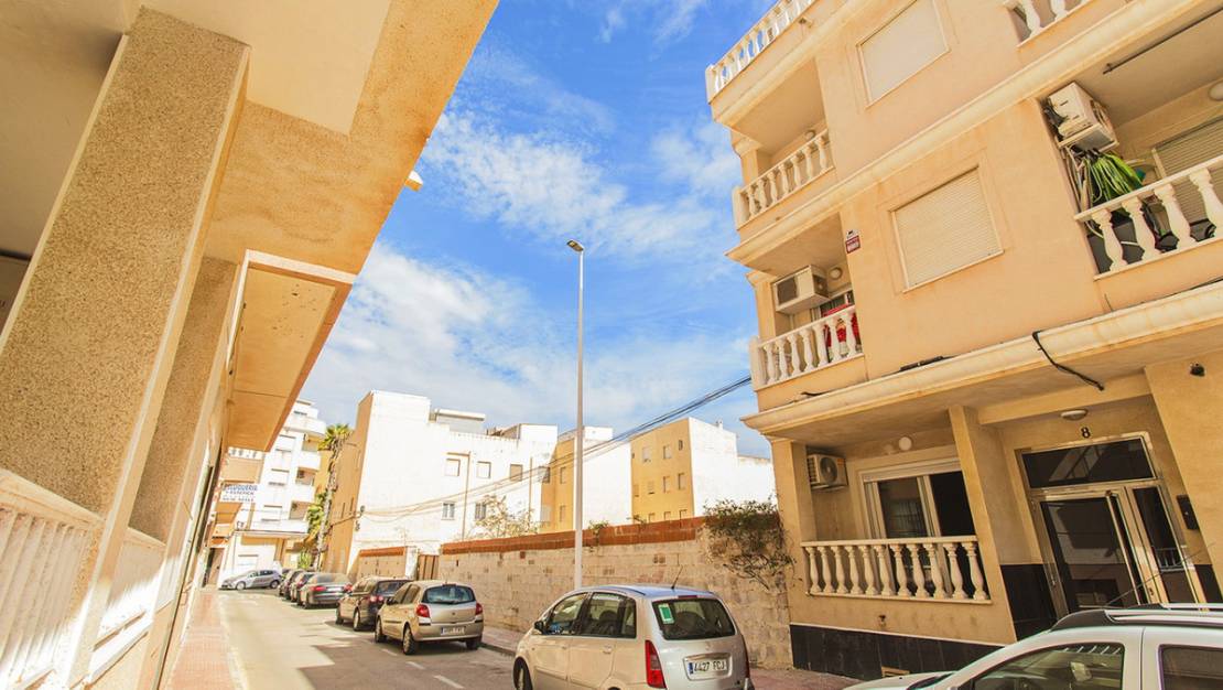 Venta - Apartment - Torrevieja - La Mata