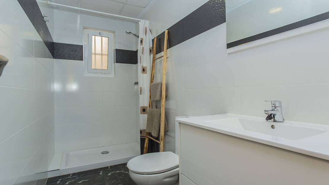 Venta - Apartment - Torrevieja - La Mata