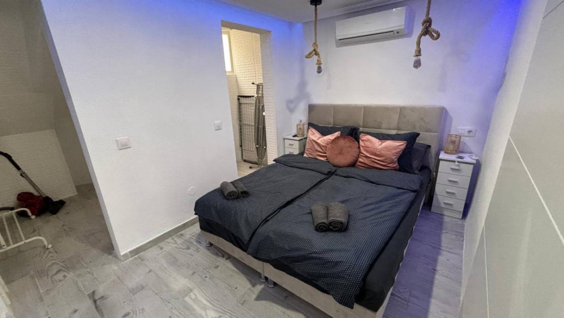 Venta - Apartment - Torrevieja - La Mata