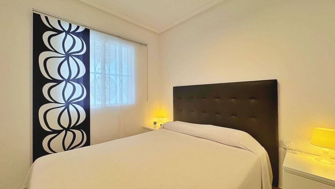 Venta - Apartment - Torrevieja - La Mata