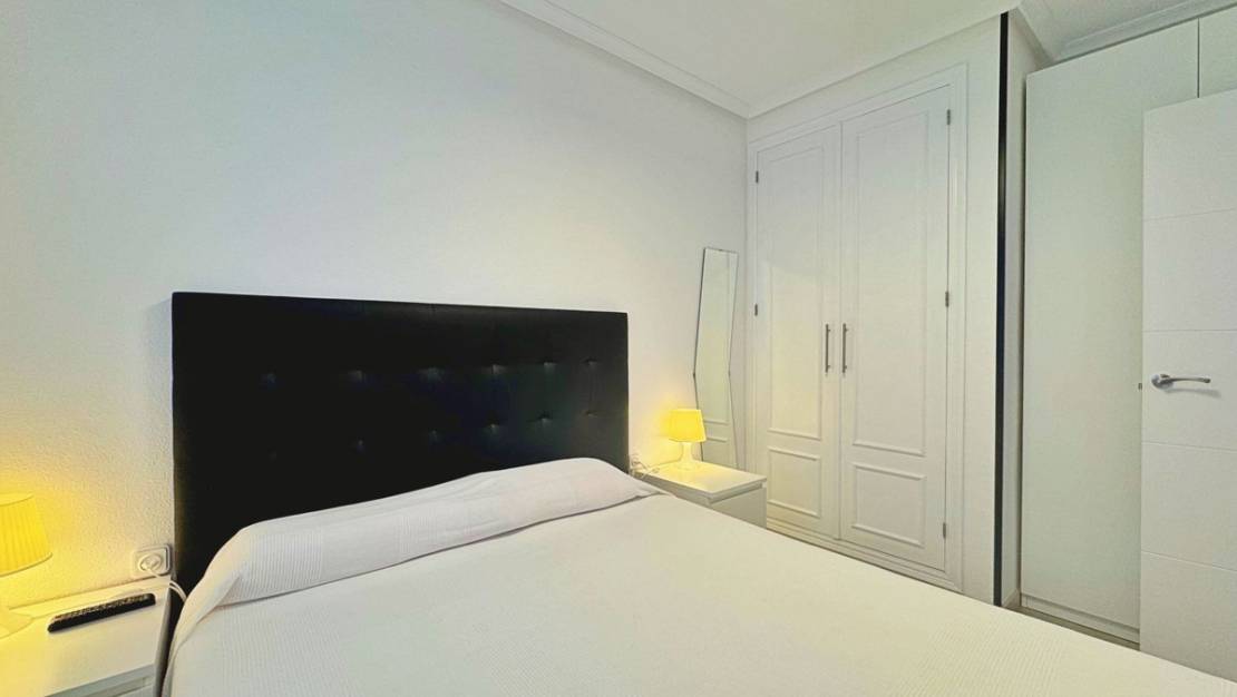 Venta - Apartment - Torrevieja - La Mata