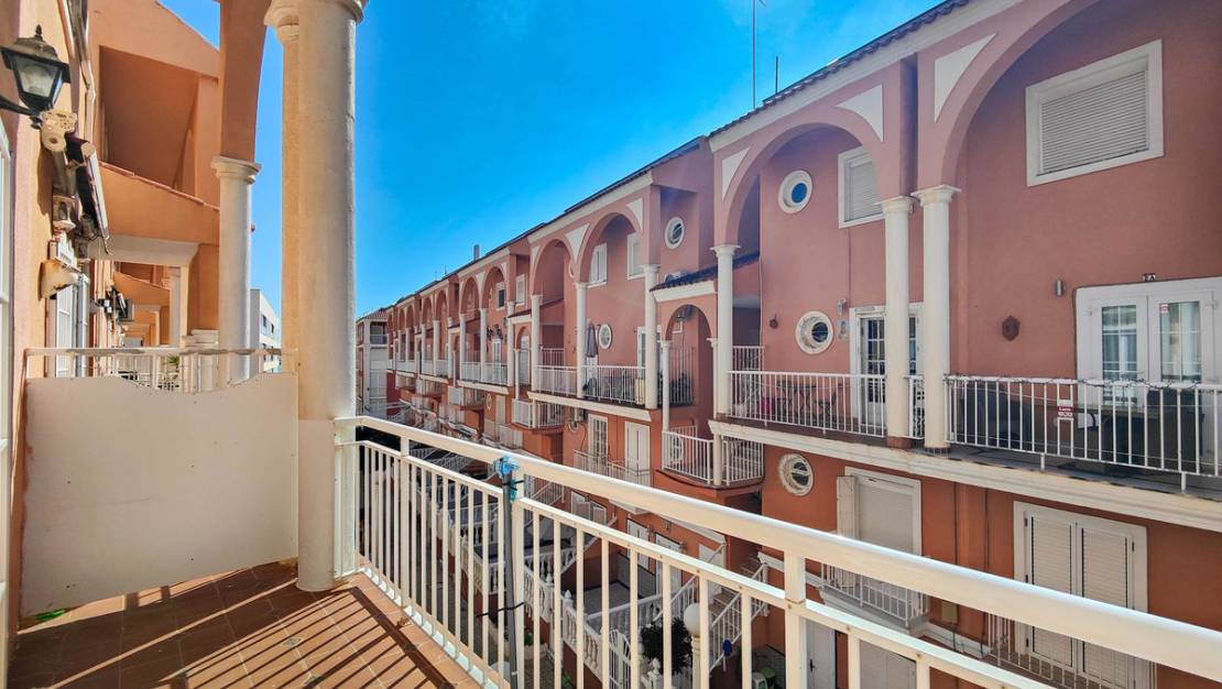 Venta - Apartment - Torrevieja - La Mata