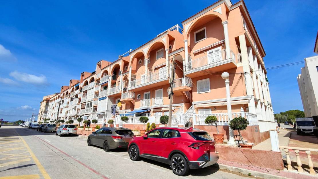 Venta - Apartment - Torrevieja - La Mata