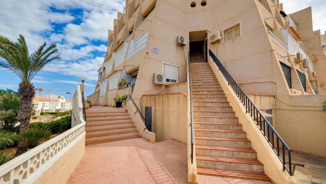 Venta - Apartment - Torrevieja - La Mata