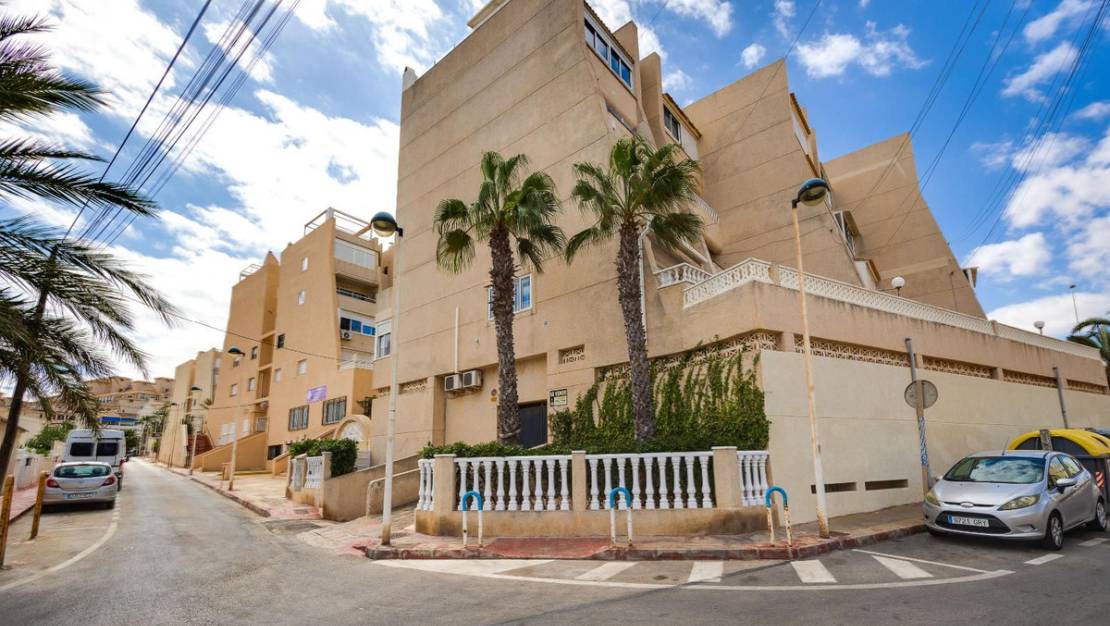 Venta - Apartment - Torrevieja - La Mata