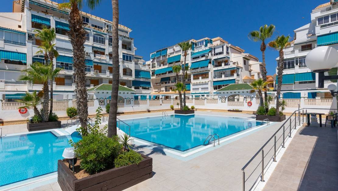 Venta - Apartment - Torrevieja - La Mata