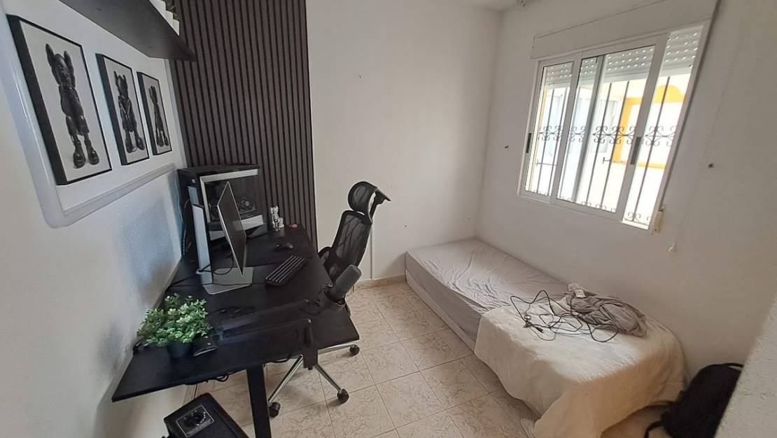 Venta - Apartment - Torrevieja - La Mata