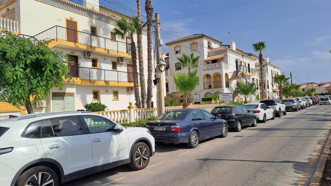 Venta - Apartment - Torrevieja - La Mata