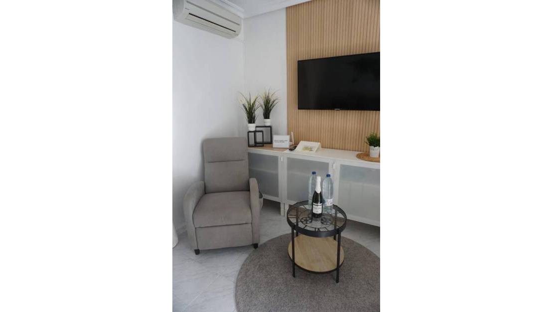 Venta - Apartment - Torrevieja - La Mata