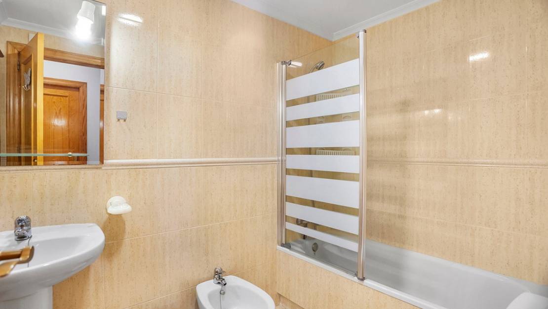 Venta - Apartment - Torrevieja - La Mata