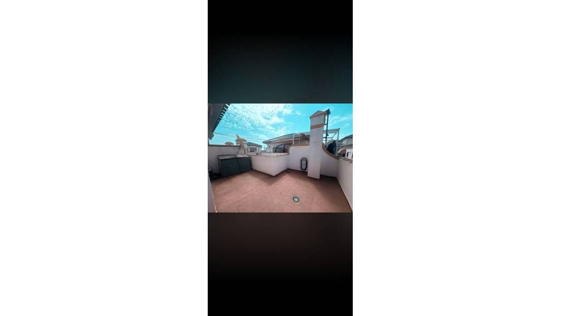 Venta - Apartment - Torrevieja - La Mata