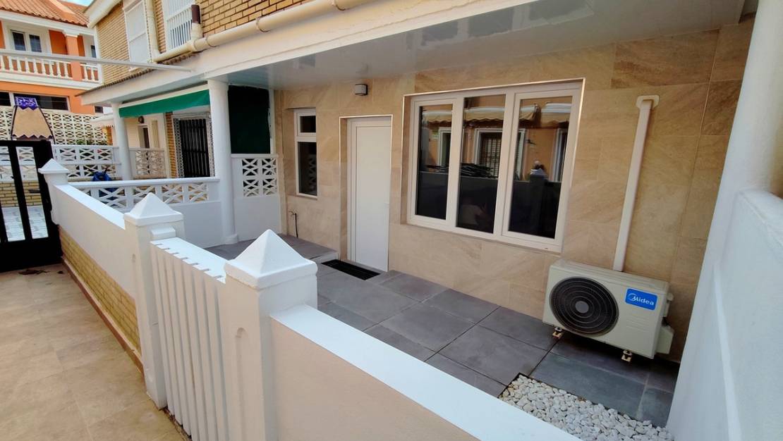 Venta - Apartment - Torrevieja - La Mata