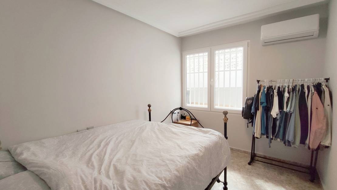 Venta - Apartment - Torrevieja - La Mata