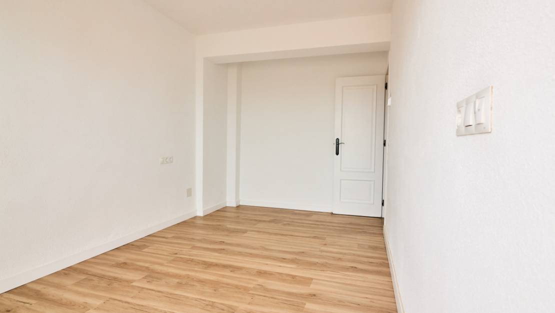 Venta - Apartment - Torrevieja - La Mata