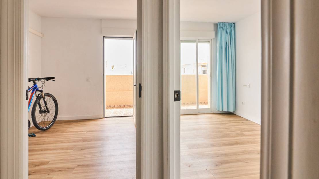 Venta - Apartment - Torrevieja - La Mata