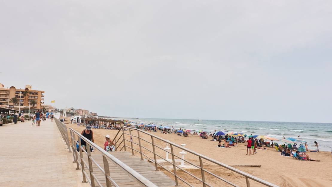 Venta - Apartment - Torrevieja - La Mata