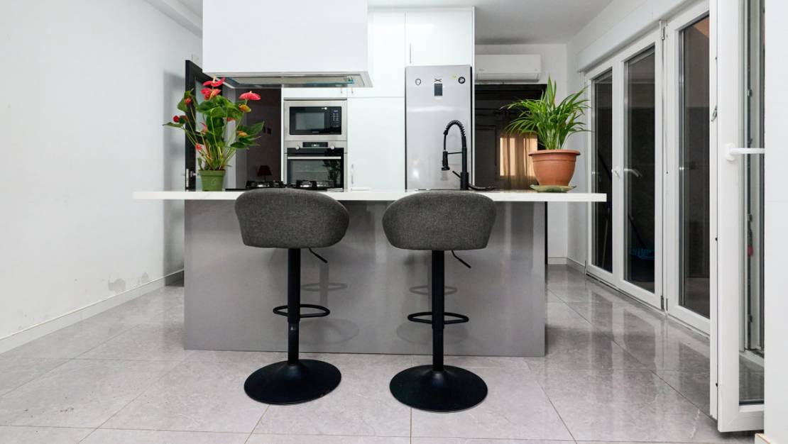 Venta - Apartment - Torrevieja - La Mata