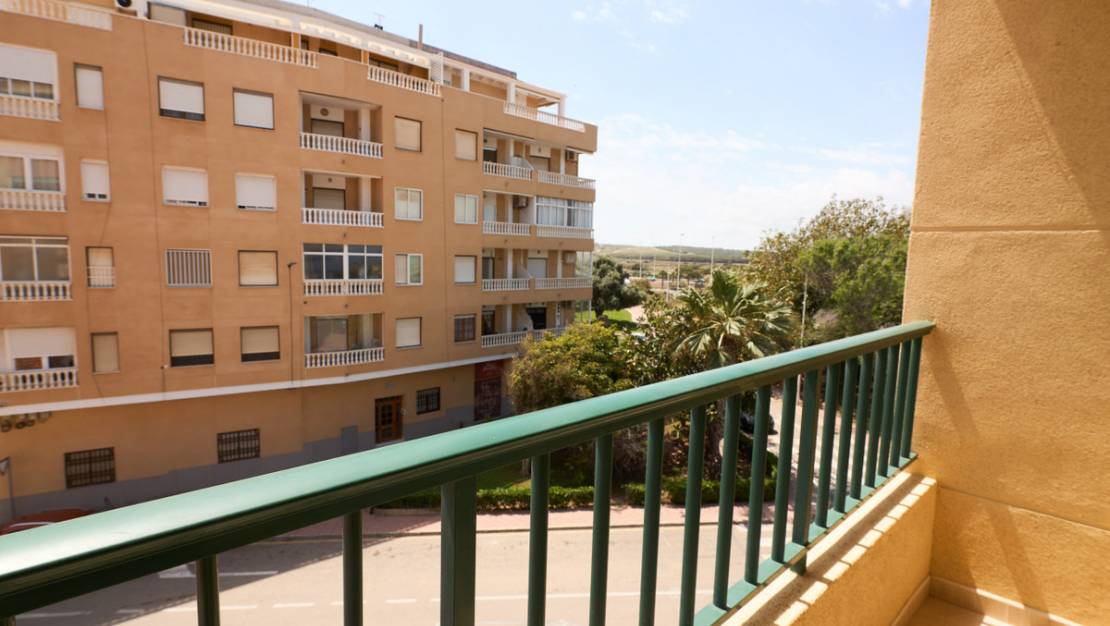 Venta - Apartment - Torrevieja - La Mata