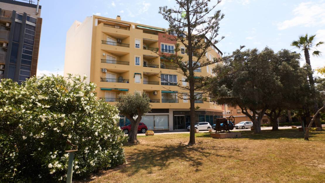 Venta - Apartment - Torrevieja - La Mata