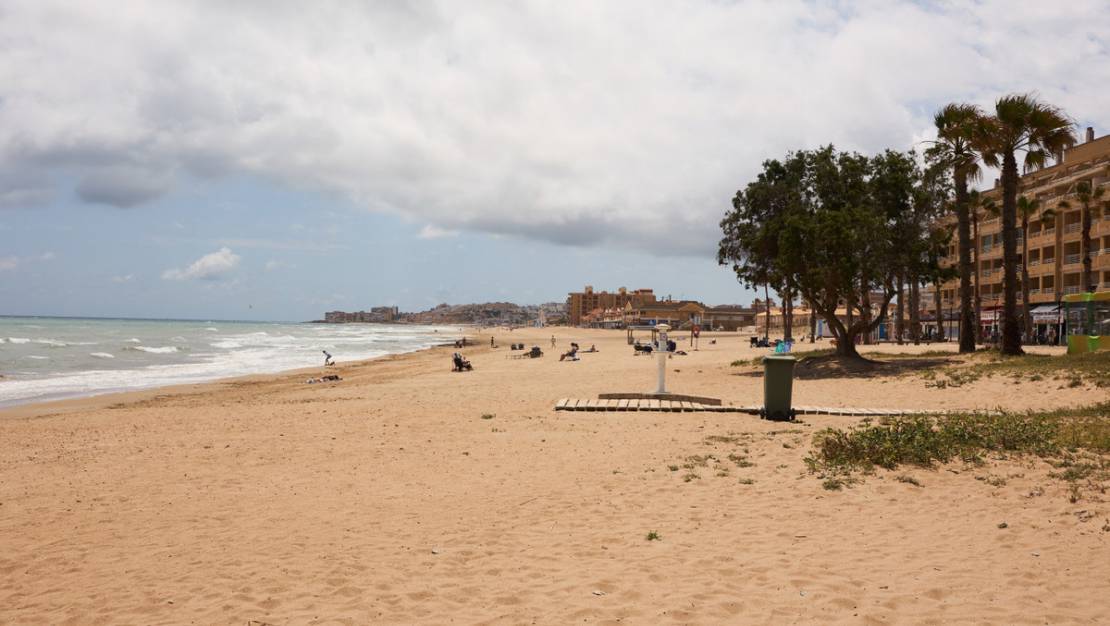 Venta - Apartment - Torrevieja - La Mata