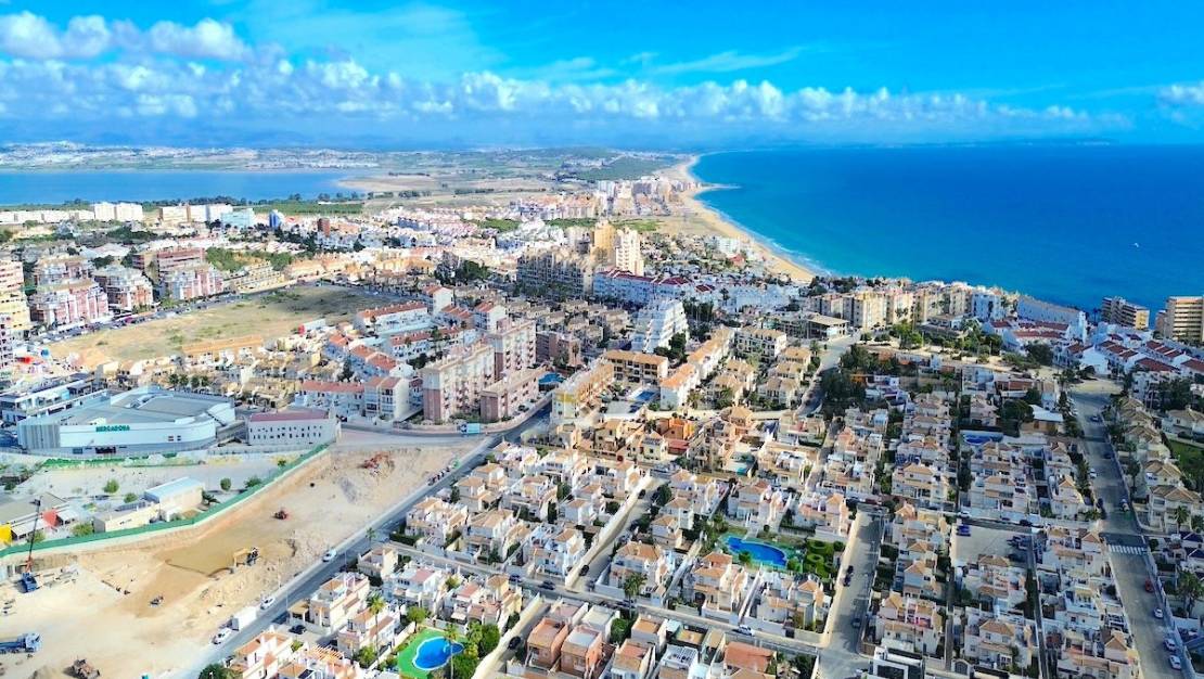 Venta - Apartment - Torrevieja - La Mata