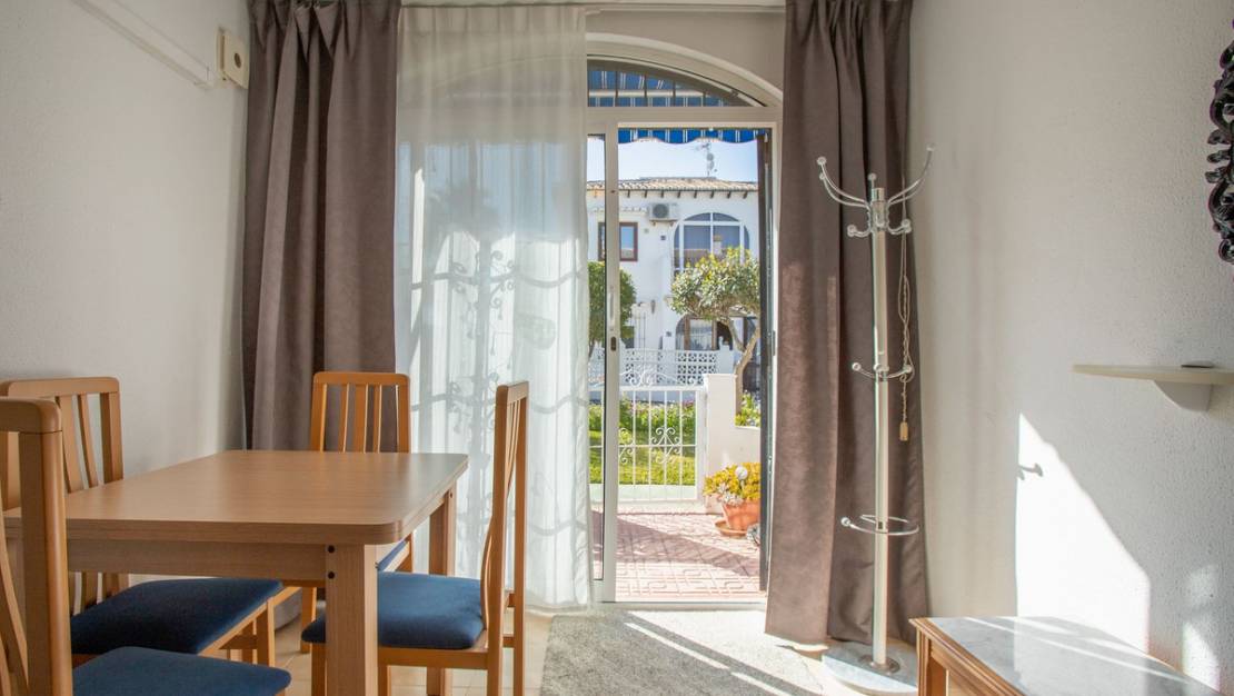Venta - Apartment - Torrevieja - Lago jardin