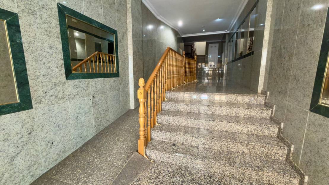 Venta - Apartment - Torrevieja - Parque de las Naciones