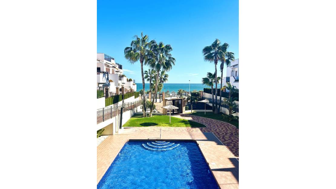 Venta - Apartment - Torrevieja - Playa De La Mata