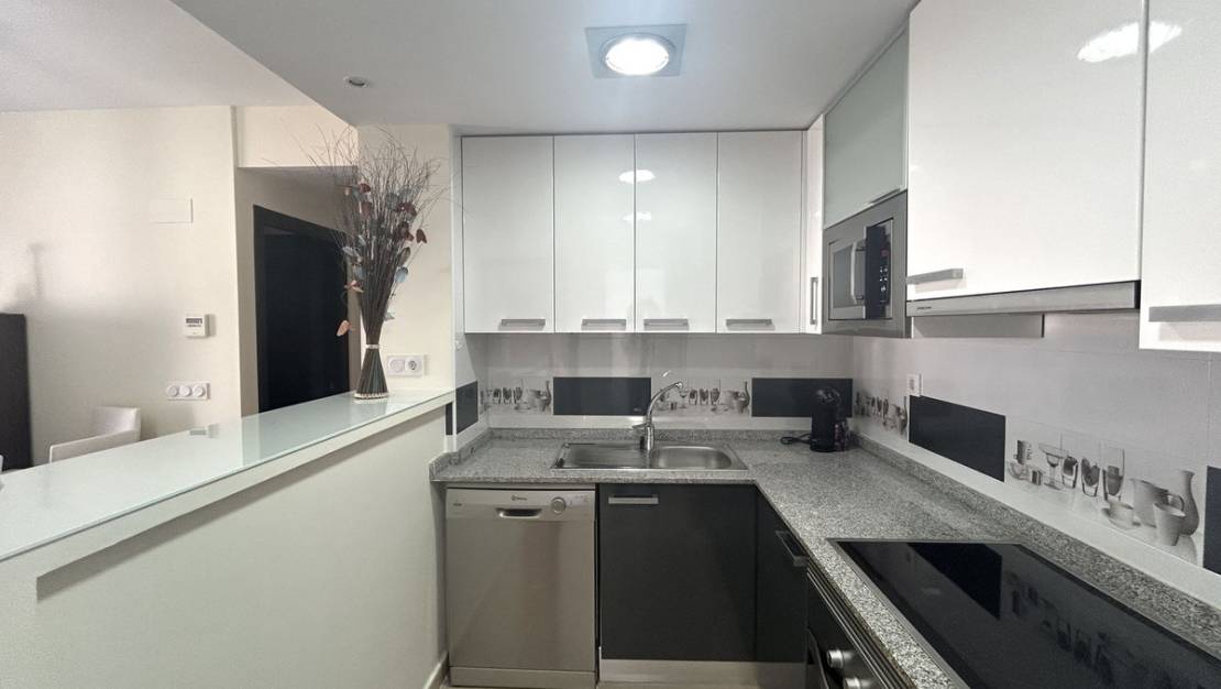 Venta - Apartment - Torrevieja - Playa De La Mata