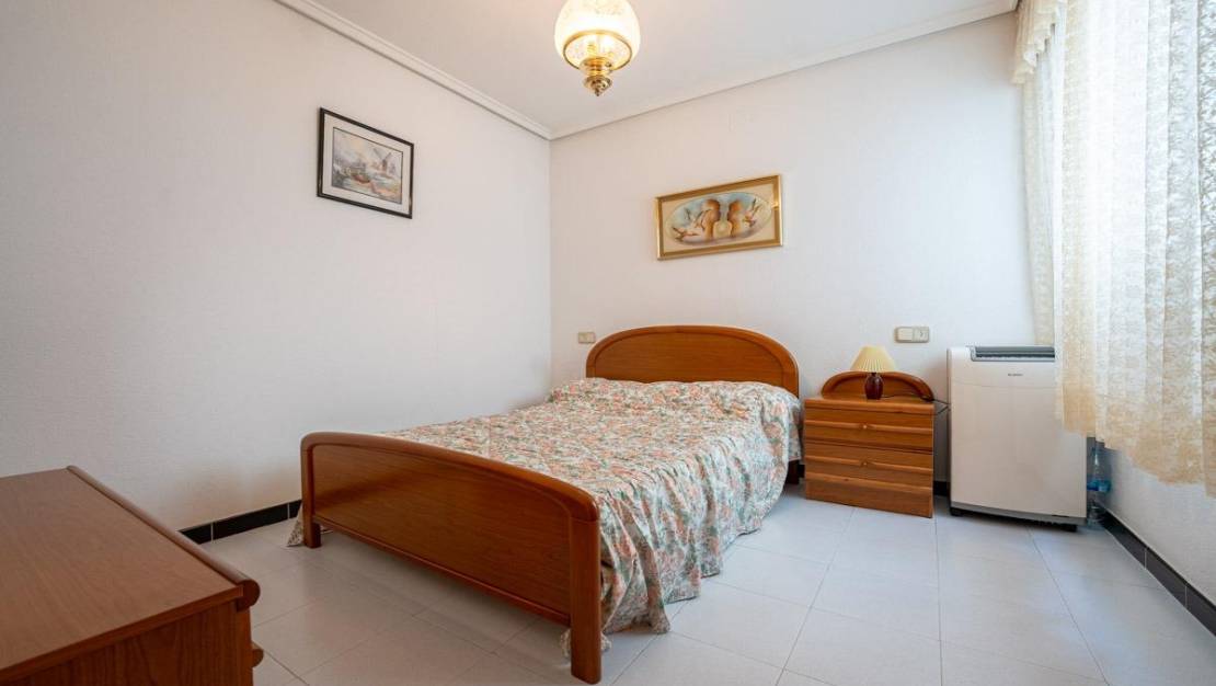 Venta - Apartment - Torrevieja - Playa de los Locos