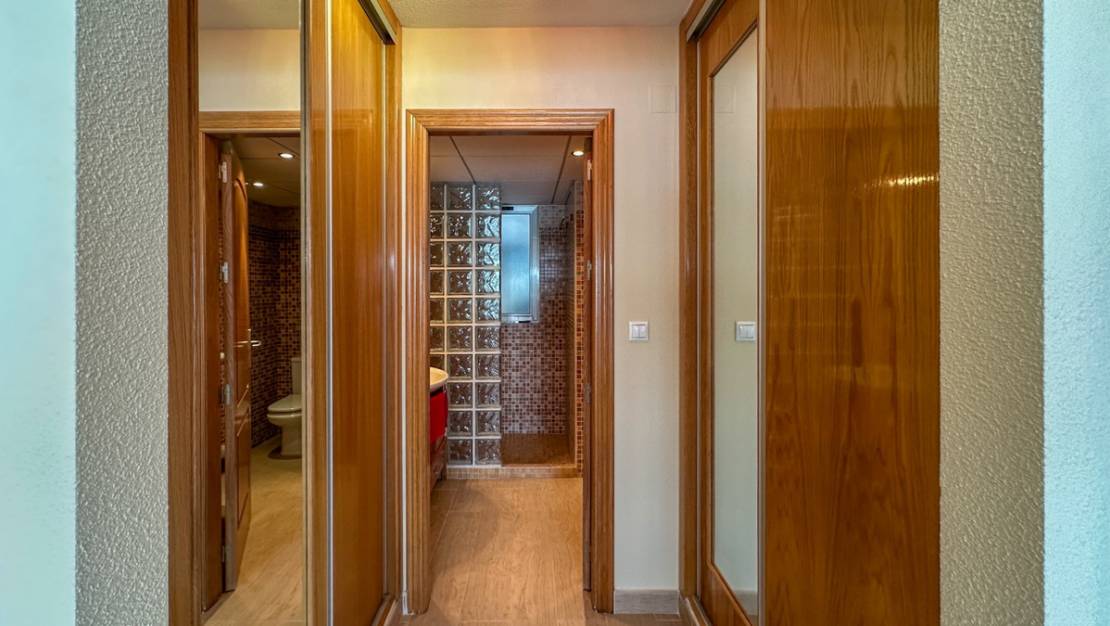 Venta - Apartment - Torrevieja - Playa de los Locos