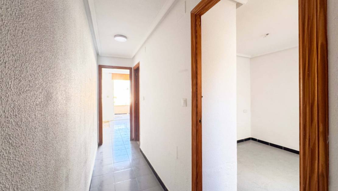 Venta - Apartment - Torrevieja - Playa de los Locos