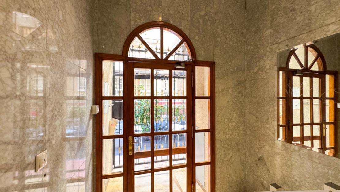 Venta - Apartment - Torrevieja - Playa de los Locos