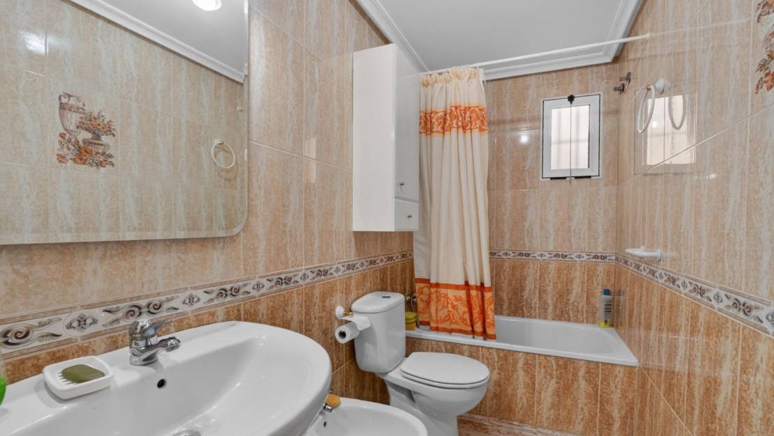 Venta - Apartment - Torrevieja - Playa de los Locos