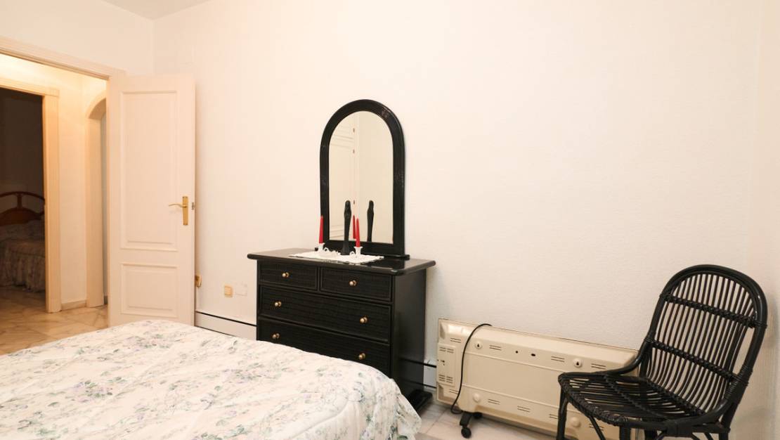 Venta - Apartment - Torrevieja - Playa de los Locos