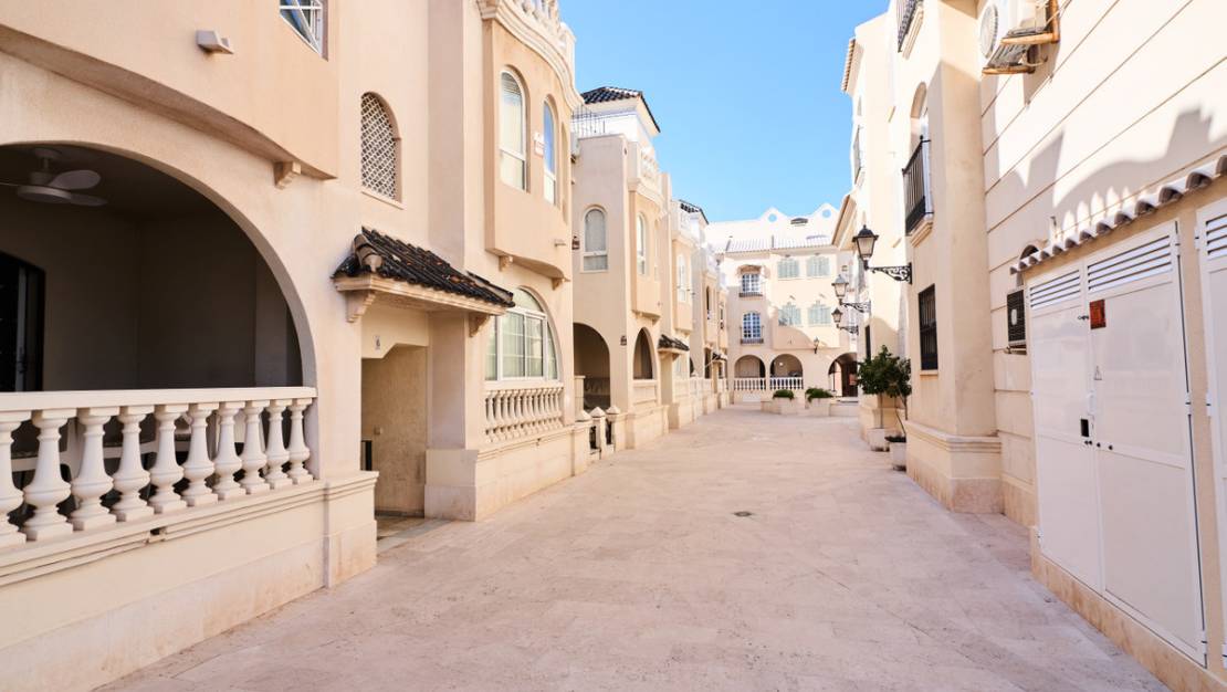 Venta - Apartment - Torrevieja - Playa de los Locos