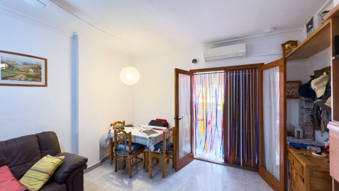 Venta - Apartment - Torrevieja - Playa de los Locos