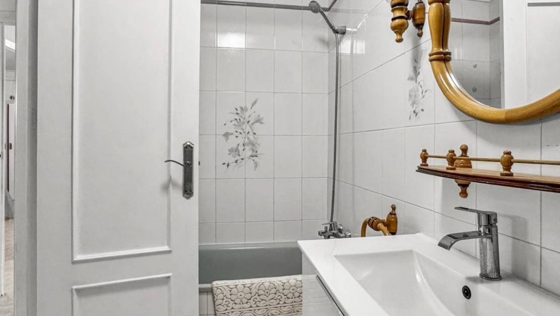 Venta - Apartment - Torrevieja - Playa de los Locos