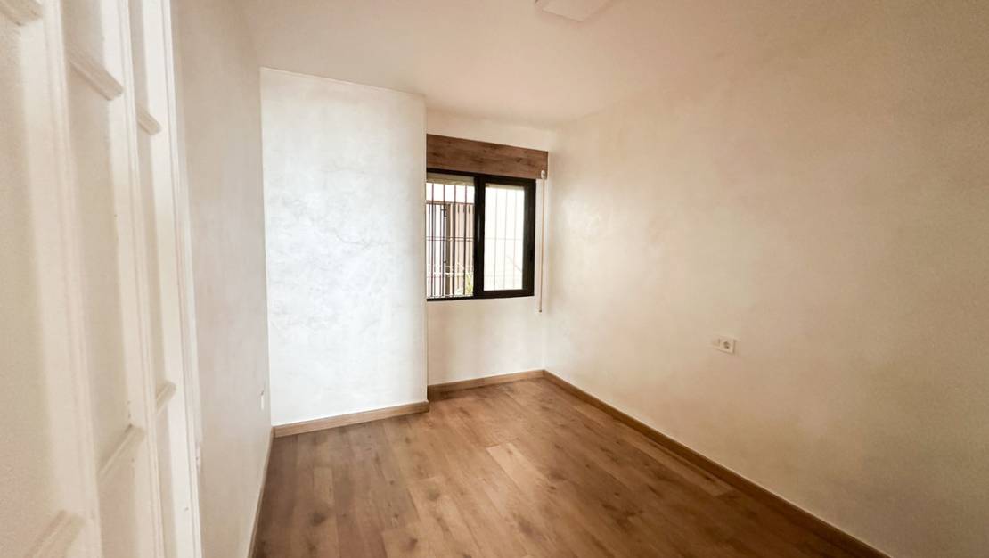 Venta - Apartment - Torrevieja - Playa de los Locos