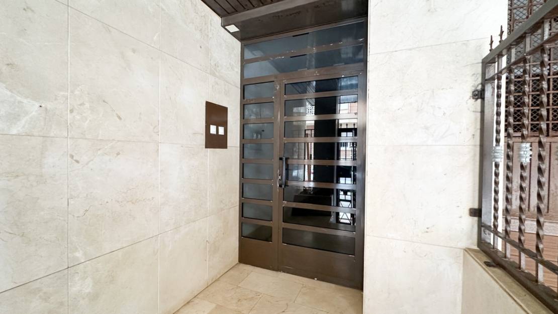 Venta - Apartment - Torrevieja - Playa de los Locos