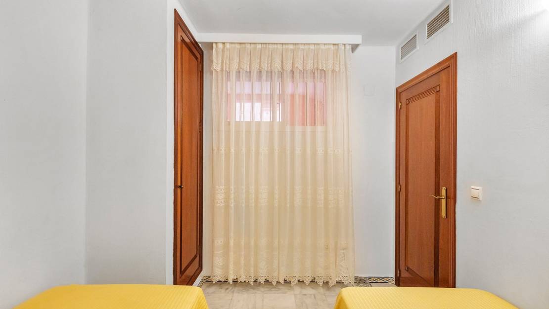 Venta - Apartment - Torrevieja - Playa de los Locos